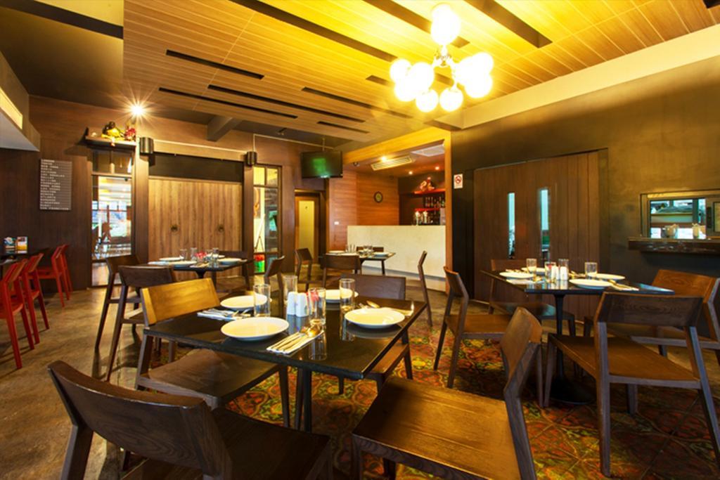 Q Hotel กรุงเทพมหานคร ภายนอก รูปภาพ