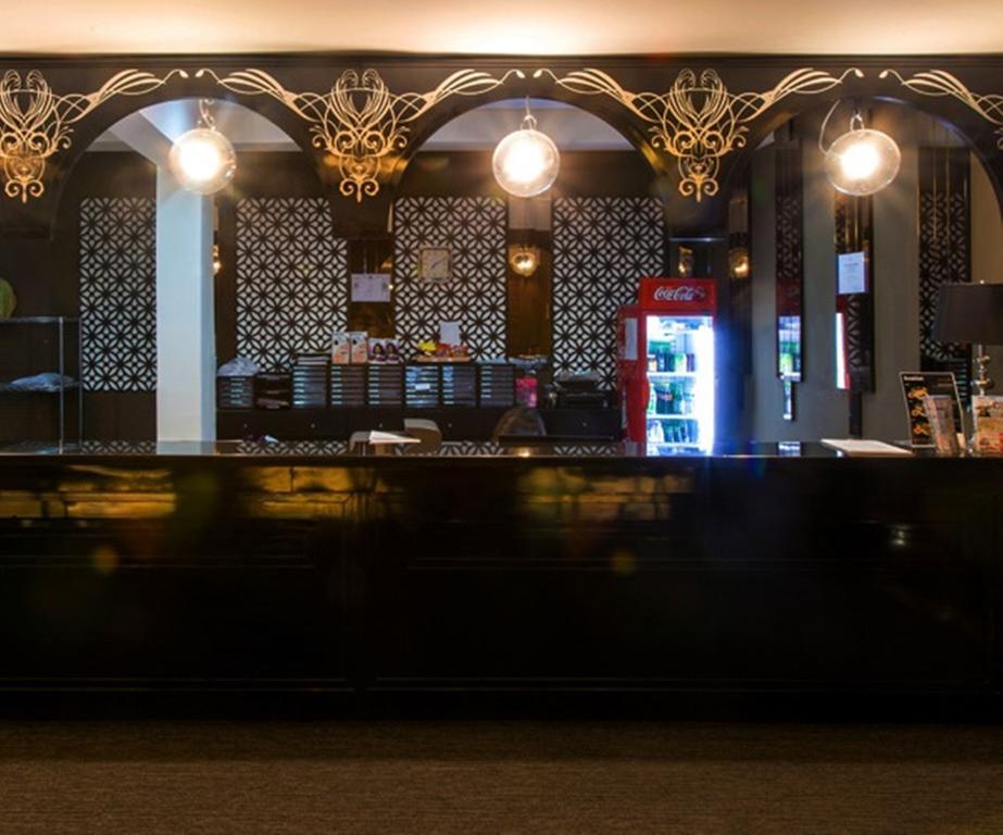 Q Hotel กรุงเทพมหานคร ภายนอก รูปภาพ