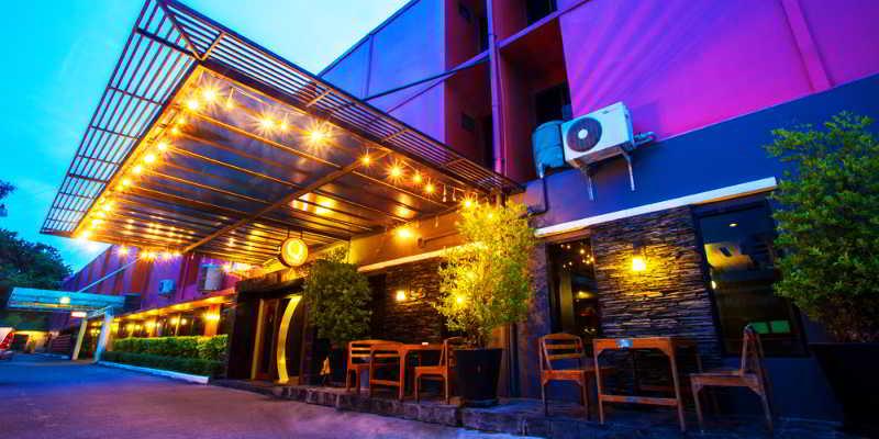 Q Hotel กรุงเทพมหานคร ภายนอก รูปภาพ