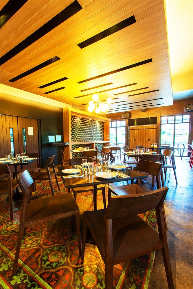 Q Hotel กรุงเทพมหานคร ภายนอก รูปภาพ